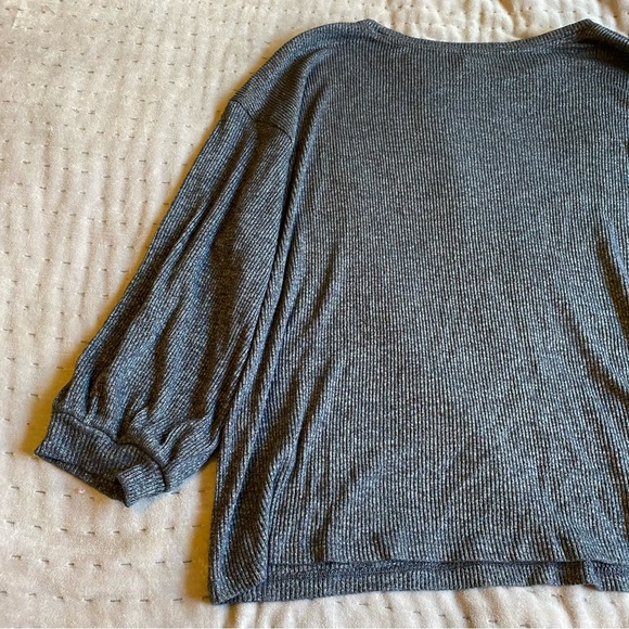 Daily Ritual Ribbed Long Lantern Sleeve Top - Picture 9 of 10